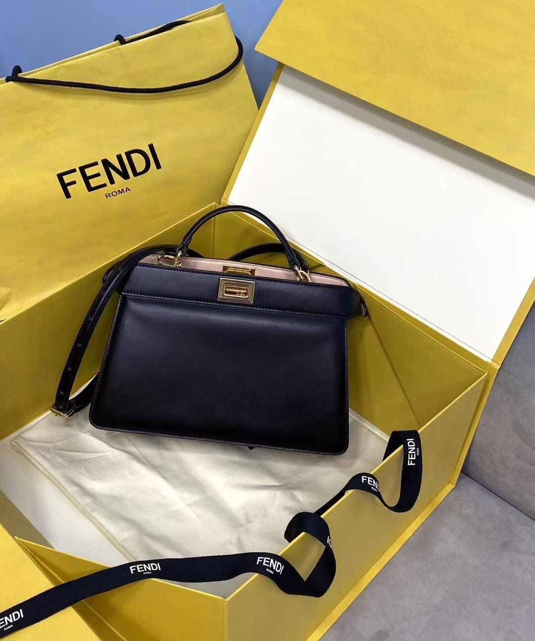 Fendi Peekaboo ISeeU East-West Bag In Black Nappa 553