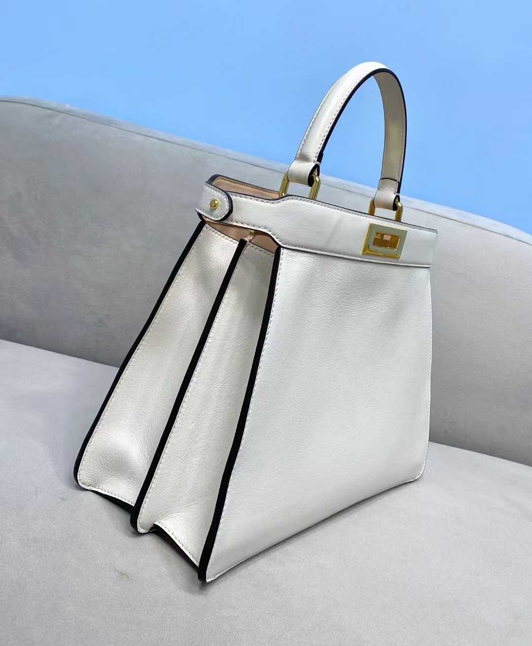 Fendi Peekaboo ISeeU Medium Bag In White Leather 303