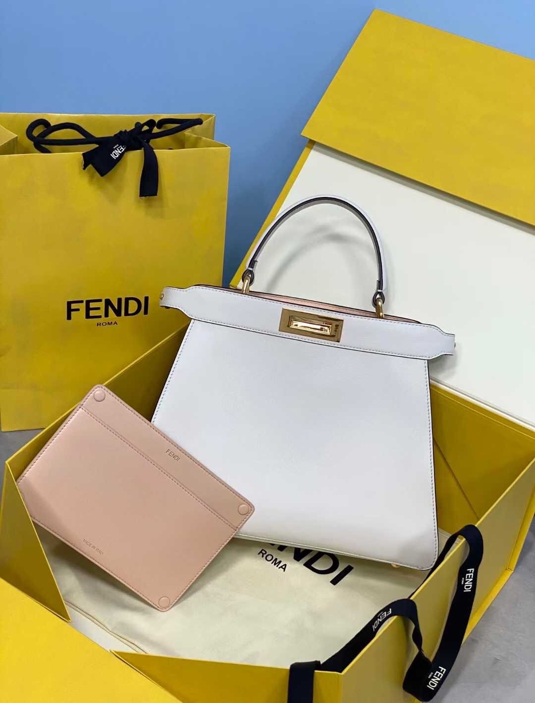 Fendi Peekaboo ISeeU Medium Bag In White Leather 303