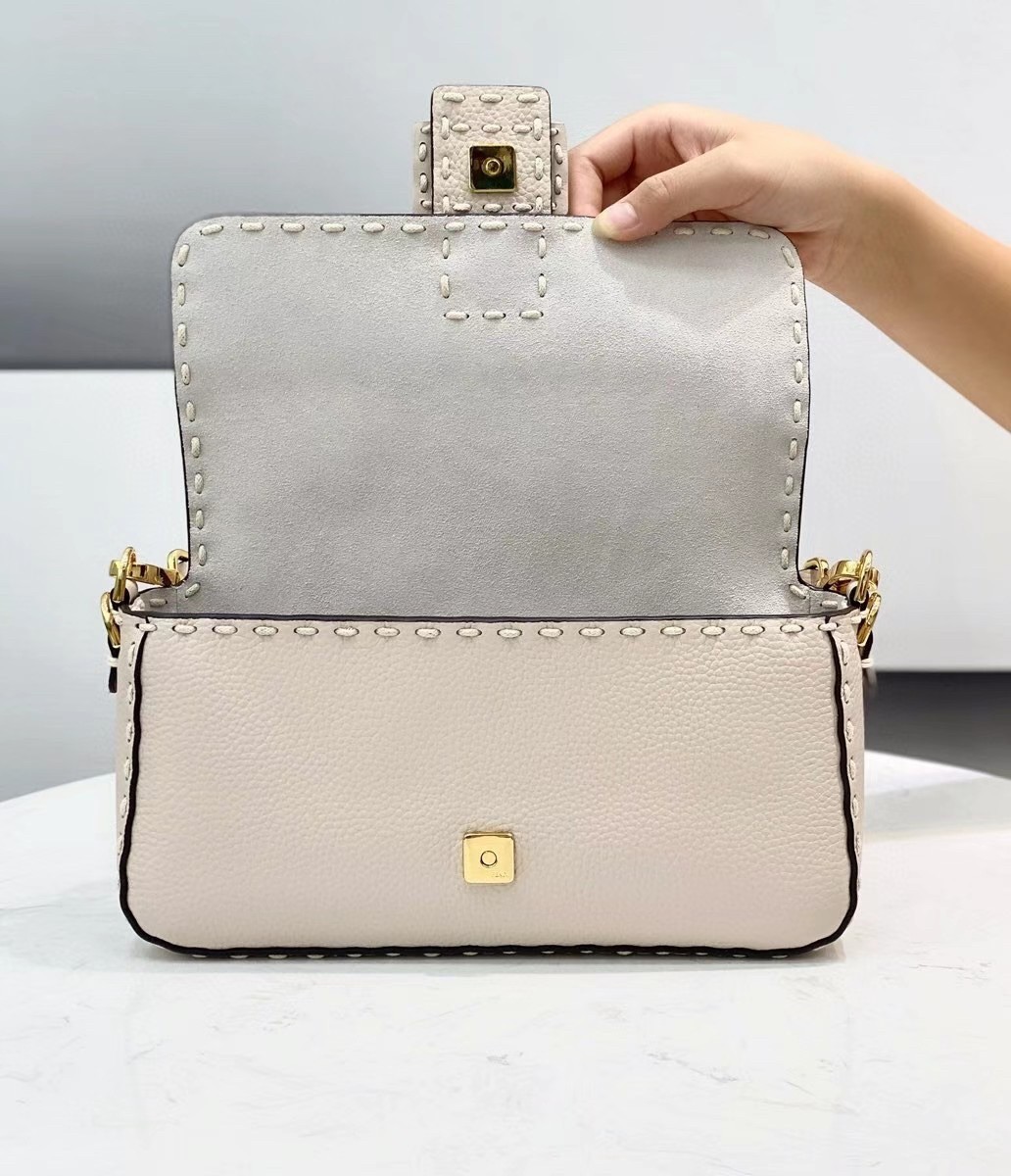 Fendi Medium Baguette Bag In White Grain Leather 151