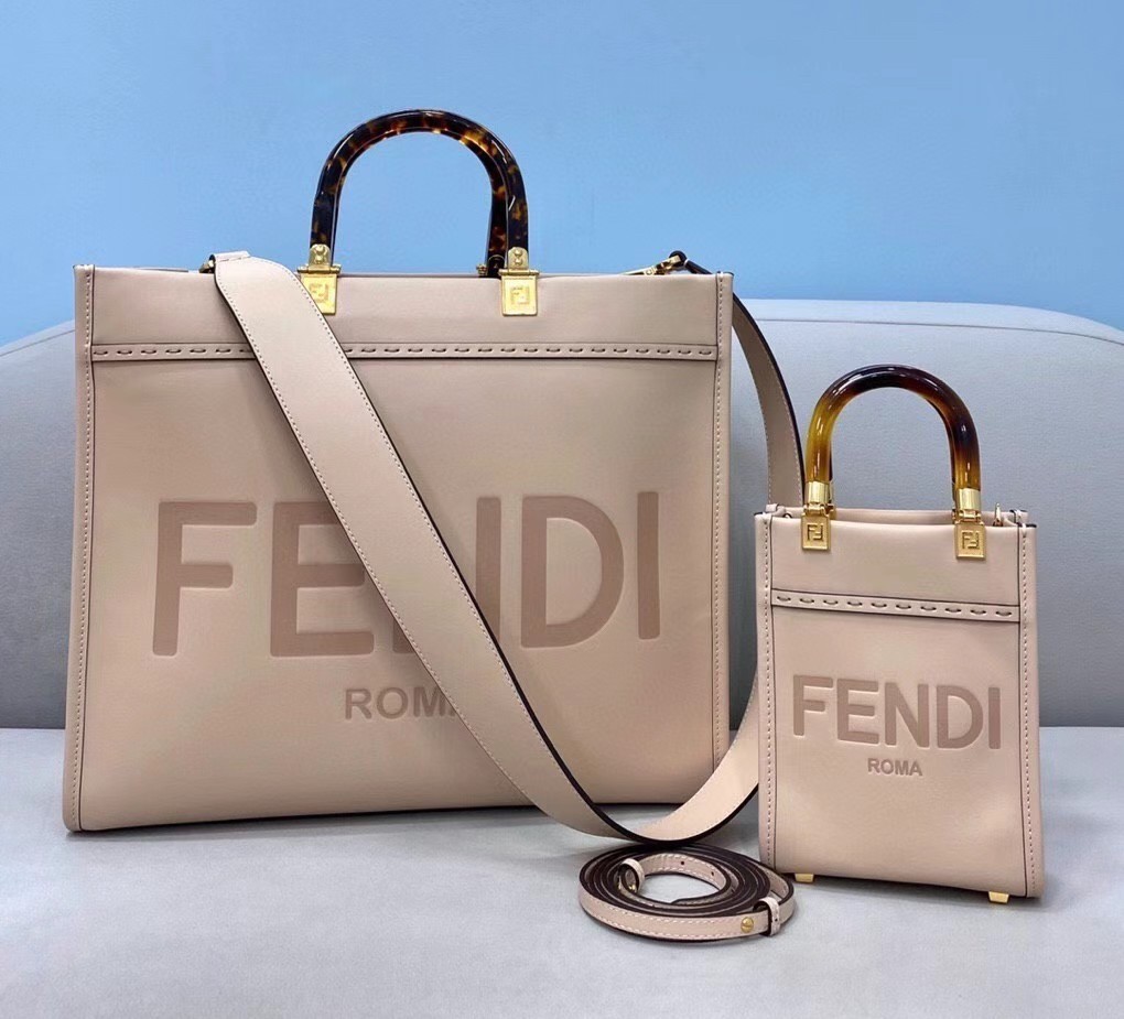 Fendi Sunshine Medium Shopper Bag In Beige Calfskin 327