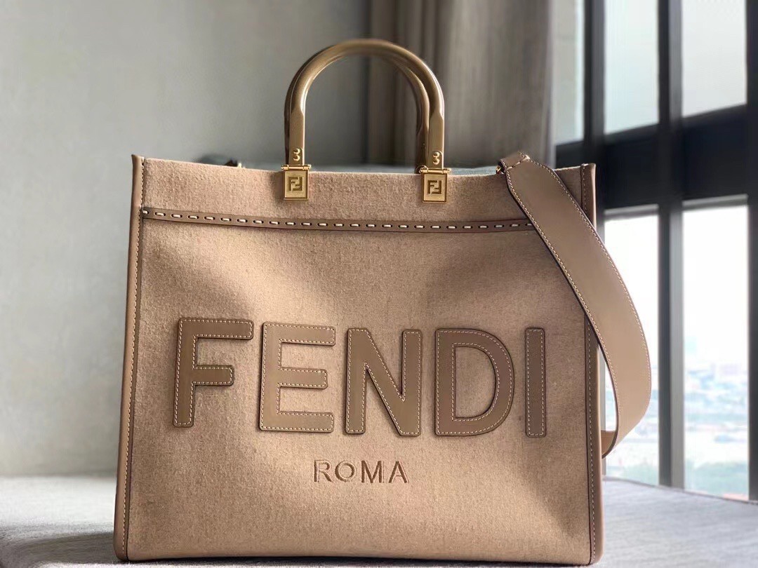 Fendi Sunshine Medium Shopper Bag In Brown Flannel  730