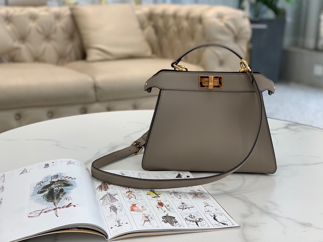 Fendi Peekaboo ISeeU Small Bag In Grey Calfskin 267