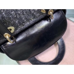 Dior Lady Dior Medium Bag In Black Wavy Crinkled Lambskin 187