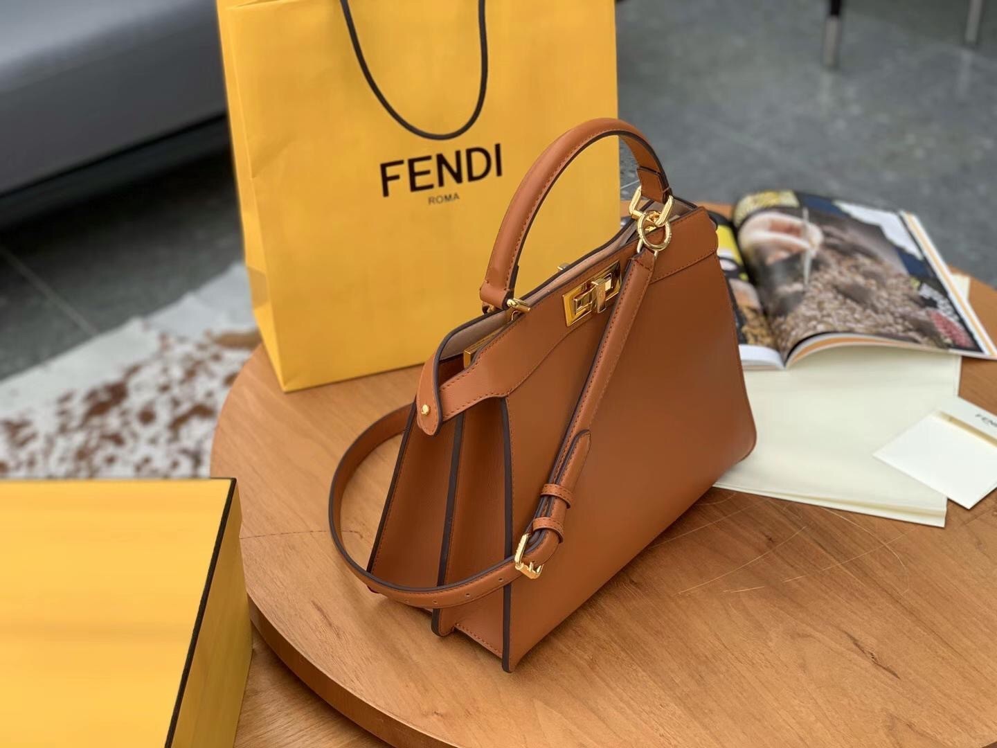 Fendi Peekaboo ISeeU Medium Bag In Brown Leather 661