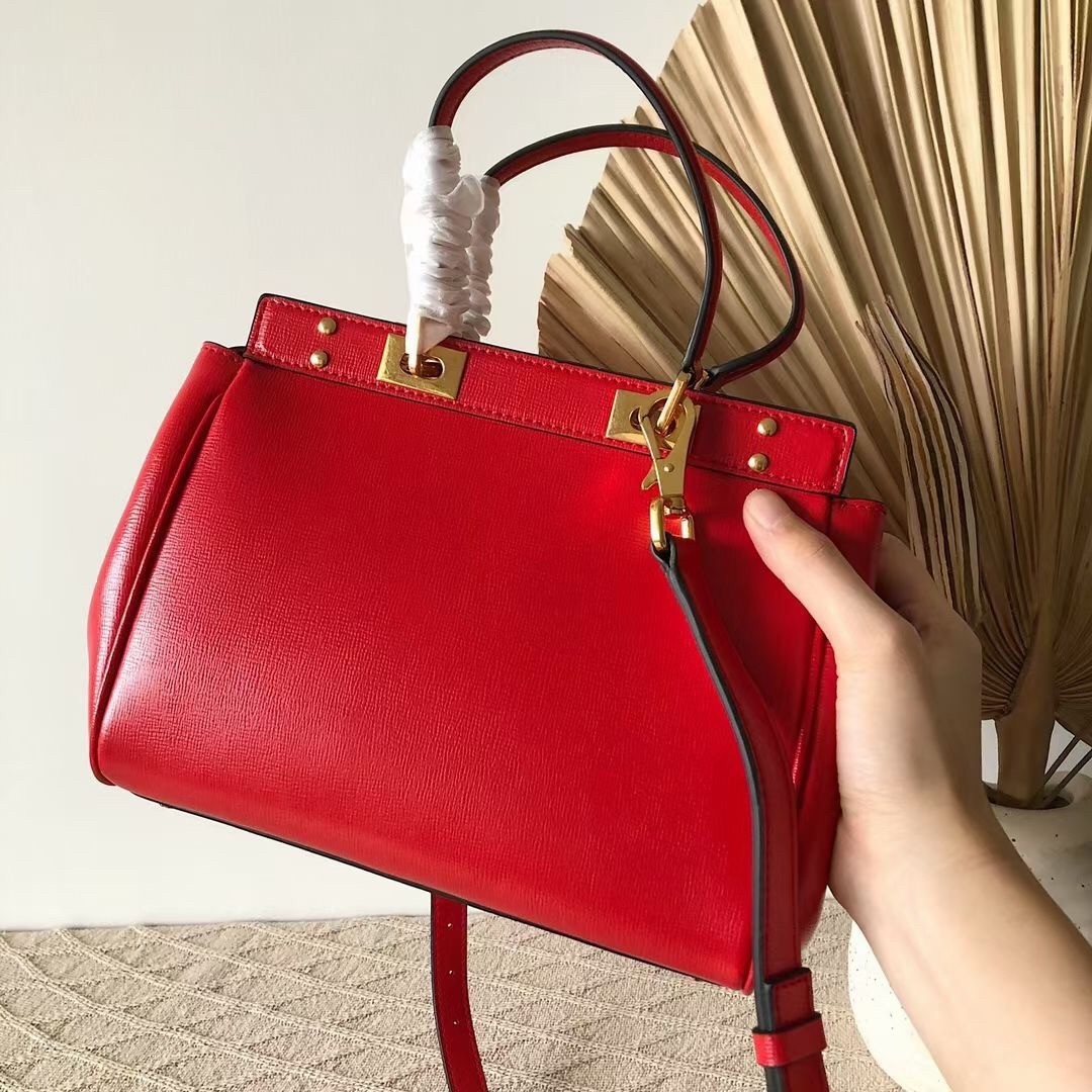 Valentino Rockstud Alcove Medium Top Handle Bag In Red Calfskin 802