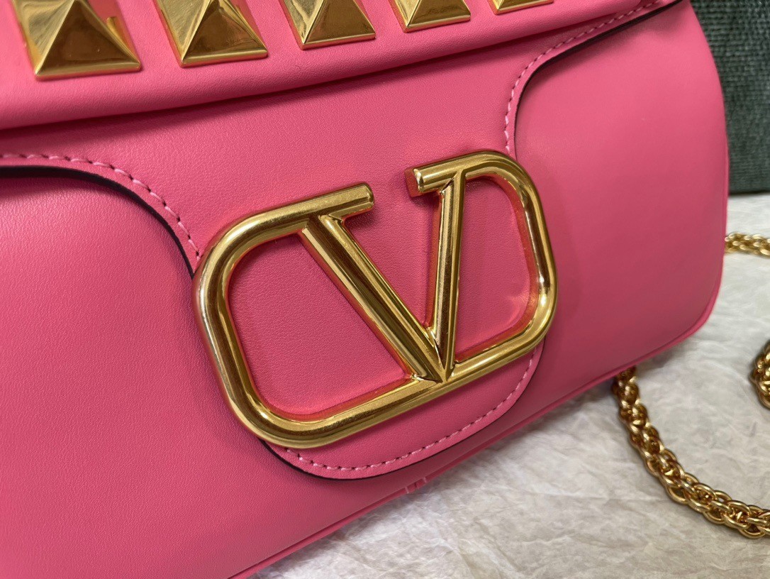 Valentino Stud Sign Shoulder Bag In Pink Nappa Leather 947