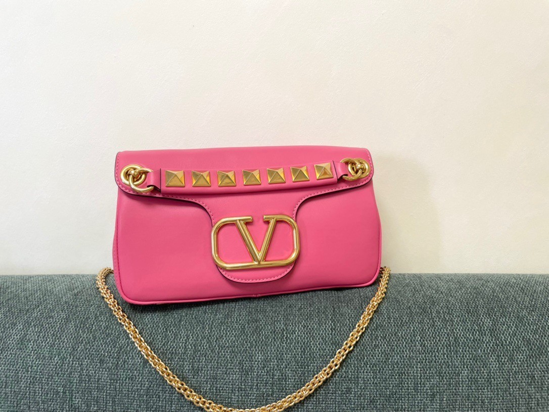 Valentino Stud Sign Shoulder Bag In Pink Nappa Leather 947