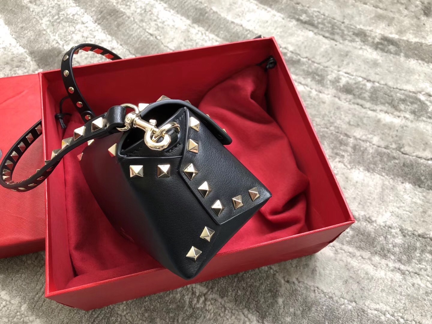 Valentino Mini Rockstud Crossbody Bag In Black Calfskin 028