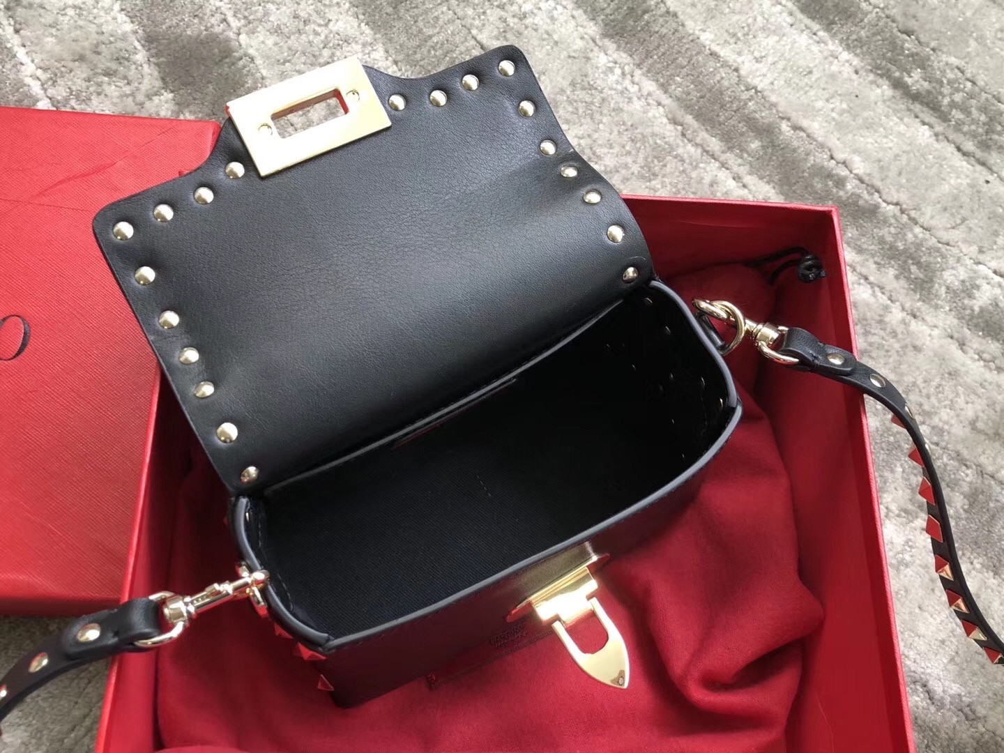 Valentino Mini Rockstud Crossbody Bag In Black Calfskin 028