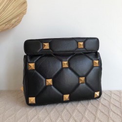 Valentino Medium Roman Stud Chain Bag In Black Nappa 850