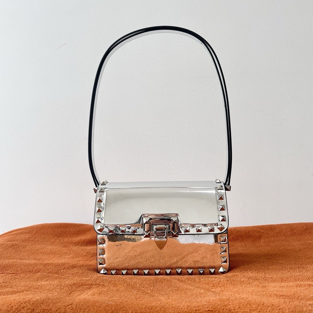 Valentino Rockstud23 Small Shoulder Bag in Silver Calfskin 881