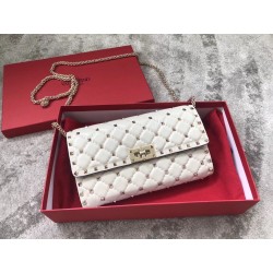 Valentino Rockstud Spike Chain Clutch In White Lambskin 061