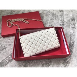 Valentino Rockstud Spike Chain Clutch In White Lambskin 061