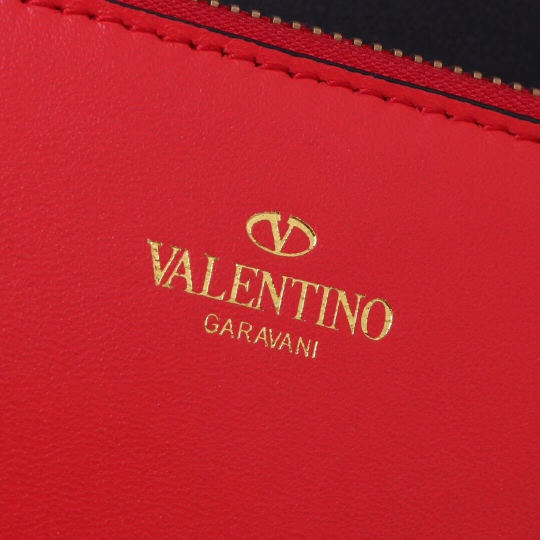 Valentino Garavani Black Large Vring Shopping Tote 090