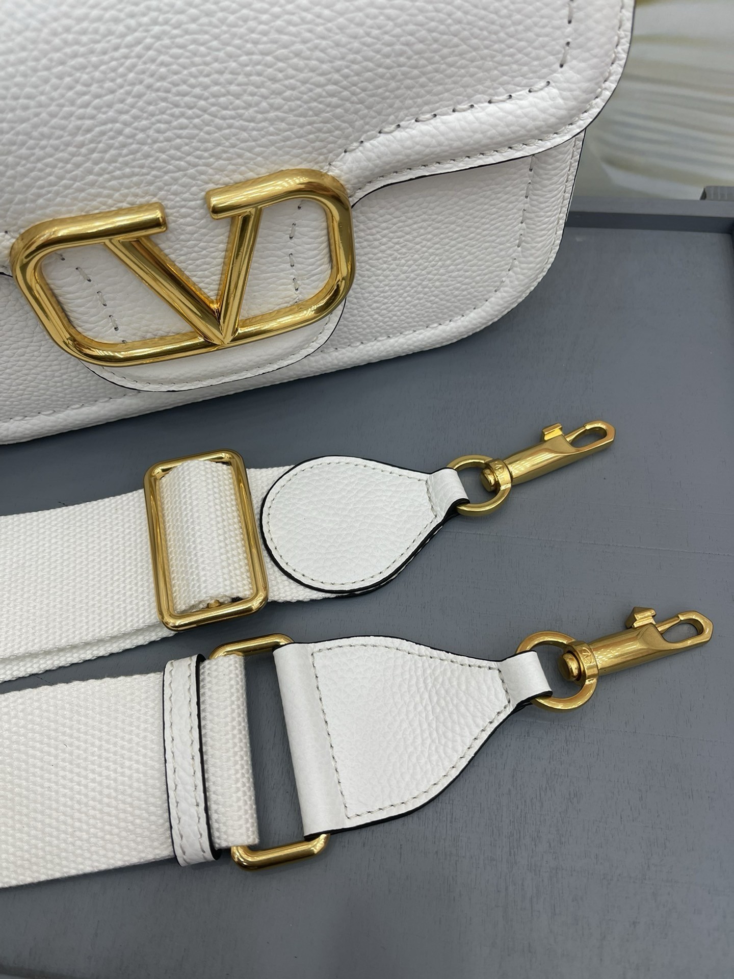 Valentino Alltime Shoulder Bag in White Grained Leather 504