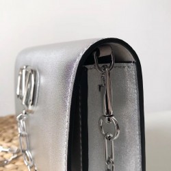 Valentino Vcase Small Chain Bag In Silver Metallic Lambskin 477