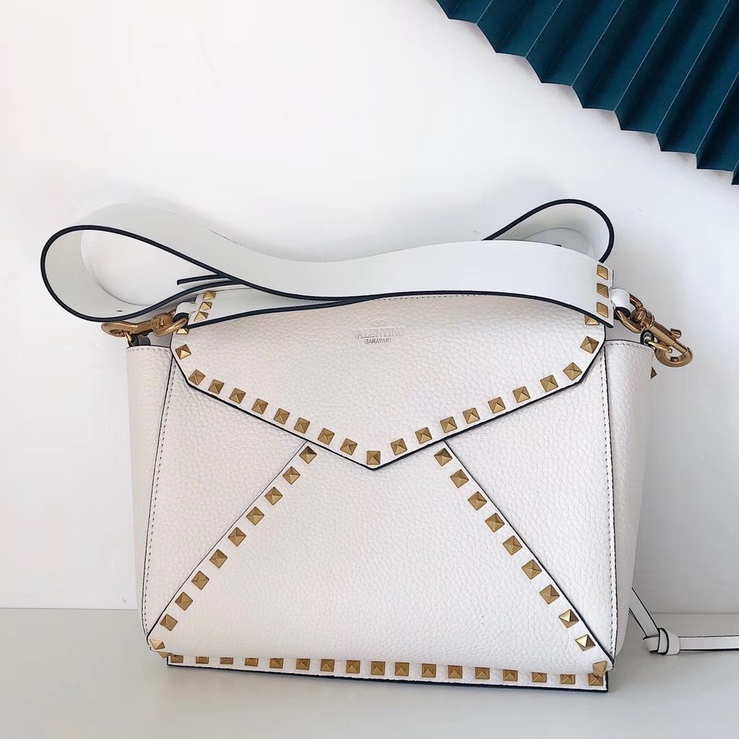 Valentino Rockstud Hype Bag In White Grained Calfskin 532