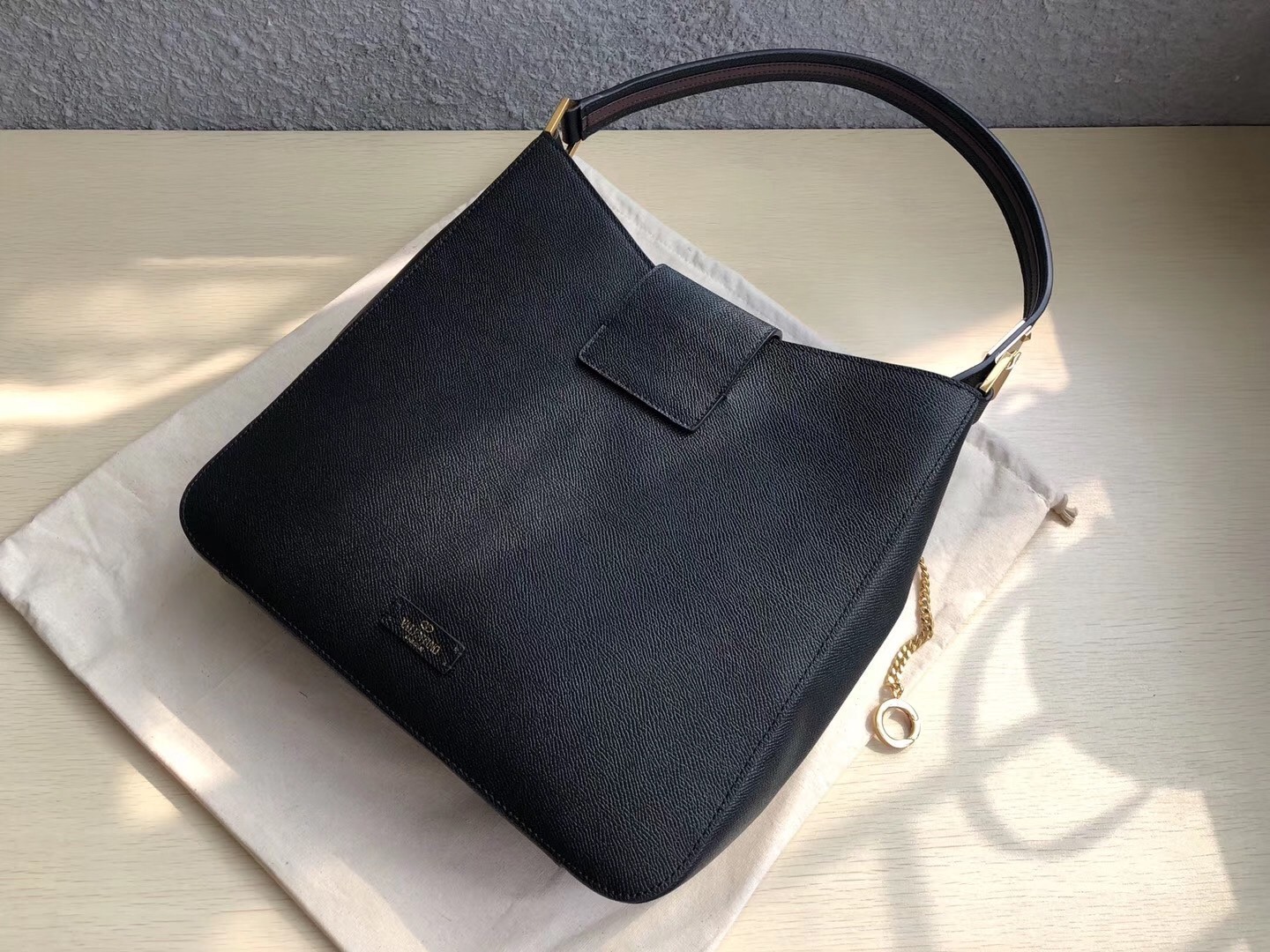 Valentino Vsling Hobo Bag In Black Grainy Calfskin  991