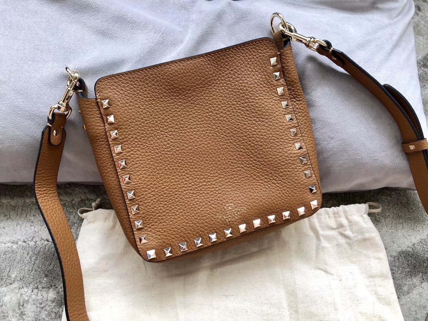 Valentino Mini Rockstud Hobo Bag In Brown Grained Leather 059