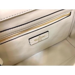 Valentino Roman Stud Chain Bag In Ivory Lambskin 842