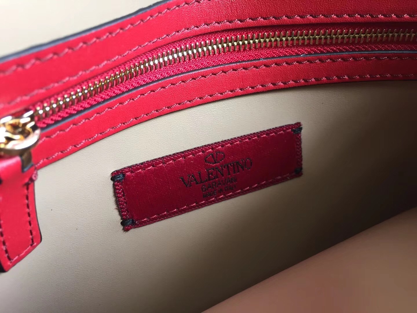 Valentino Rockstud Medium Clutch In Red Calfskin  129