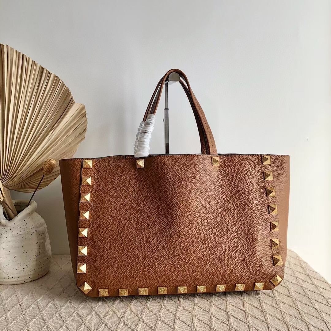 Valentino Roman Stud Tote Bag In Brown Grainy Calfskin 467