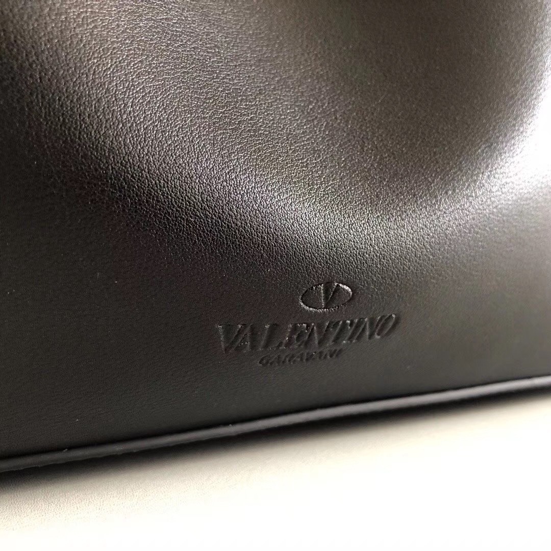 Valentino Vlogo Escape Medium Shopper With Inlay Detail 010