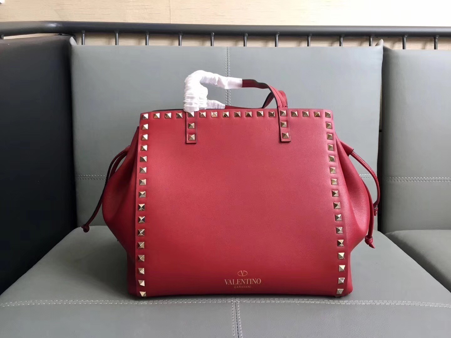 Valentino Red Rockstud Double Handle Drawstring Bag 044