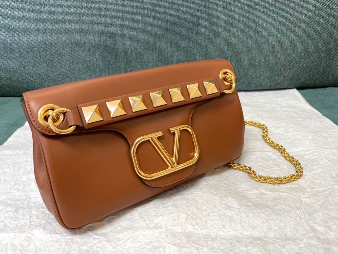 Valentino Stud Sign Shoulder Bag In Brown Nappa Leather 075