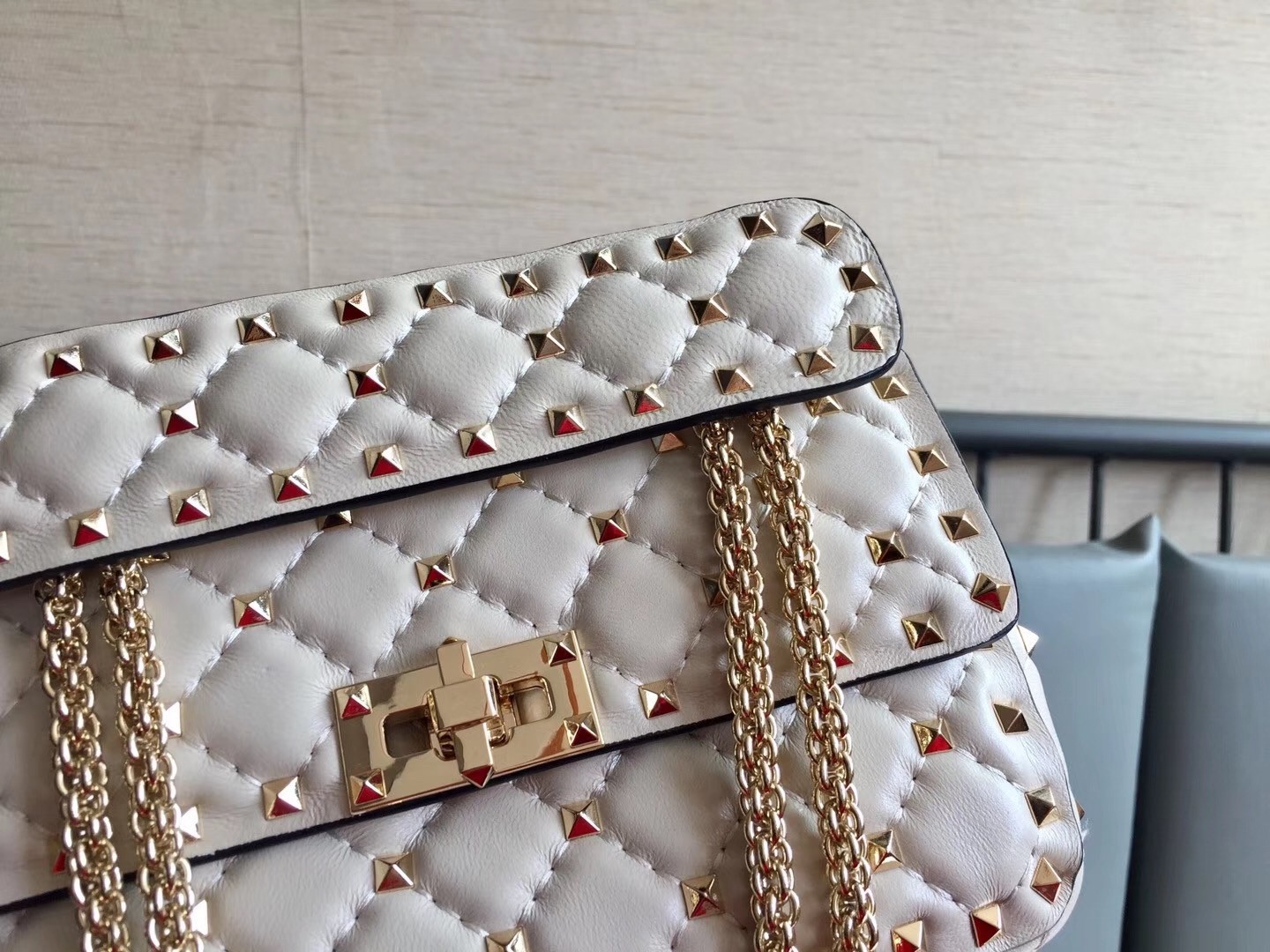 Valentino Rockstud Spike Small Bag In White Lambskin 811