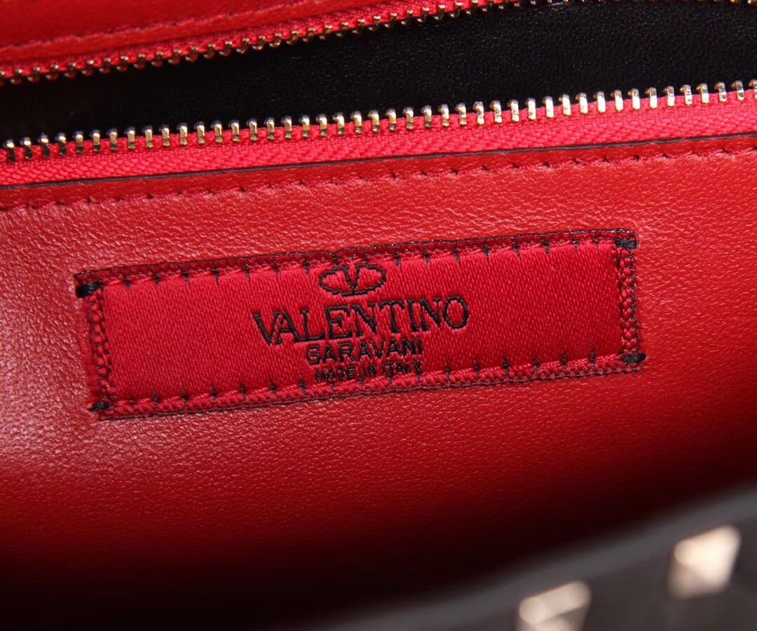 Valentino Red Large Free Rockstud Spike Chain Bag 230