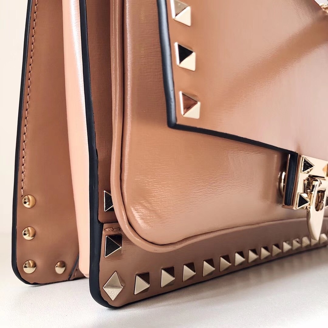 Valentino Rockstud Crossbody Bag In Nude Calfskin  048