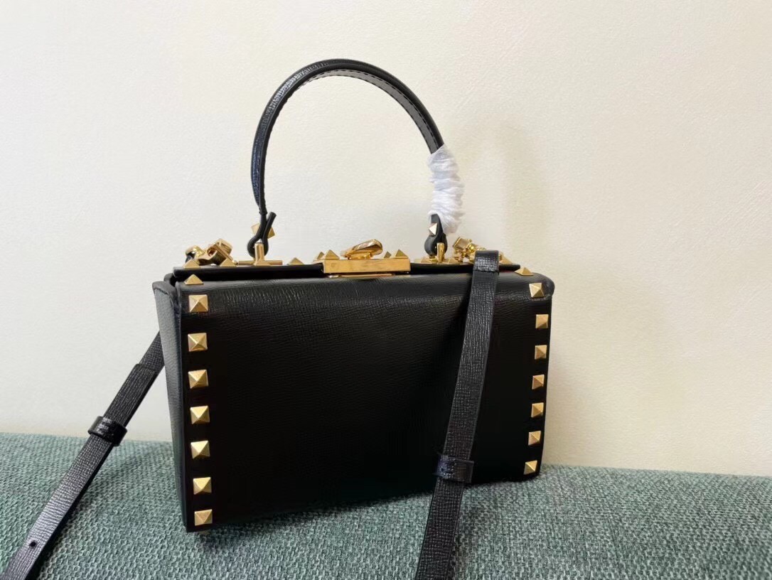 Valentino Rockstud Alcove Box Bag In Black Calfskin 745