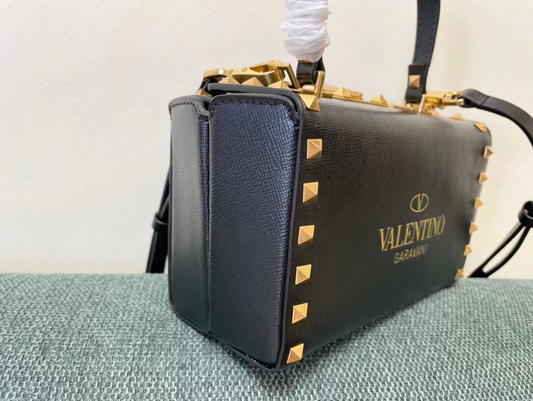 Valentino Rockstud Alcove Box Bag In Black Calfskin 745