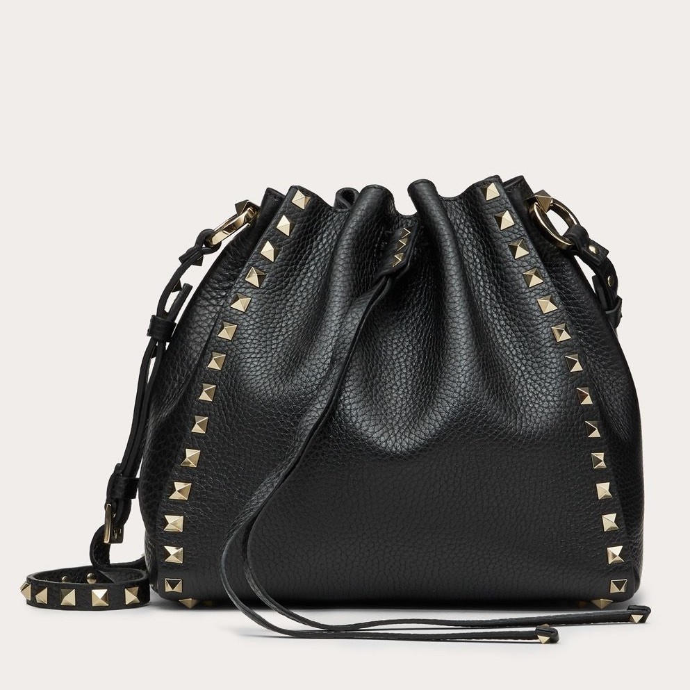 Valentino Small Rockstud Bucket Bag In Black Grained Calfskin 609