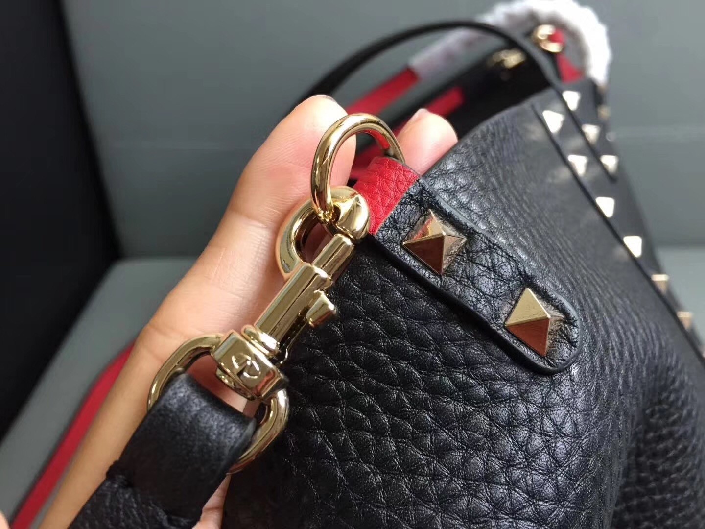 Valentino Black Rockstud Medium Reversible Tote 492