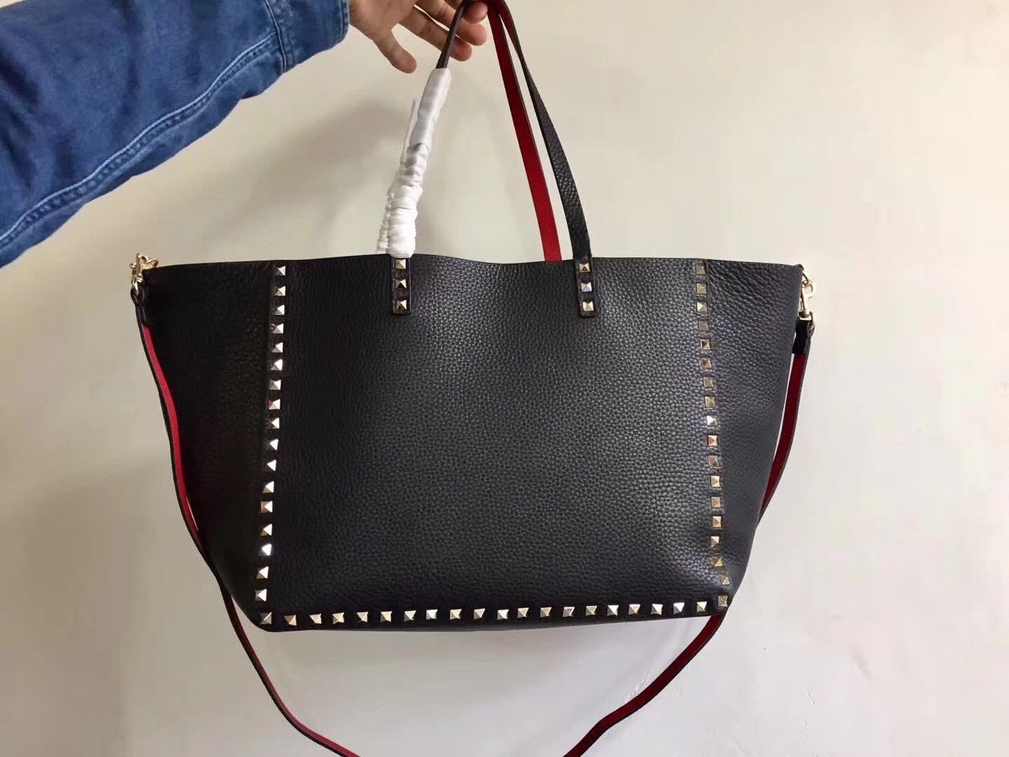 Valentino Black Rockstud Medium Reversible Tote 492