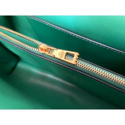 Valentino Stud Sign Shoulder Bag In Green Nappa Leather 088