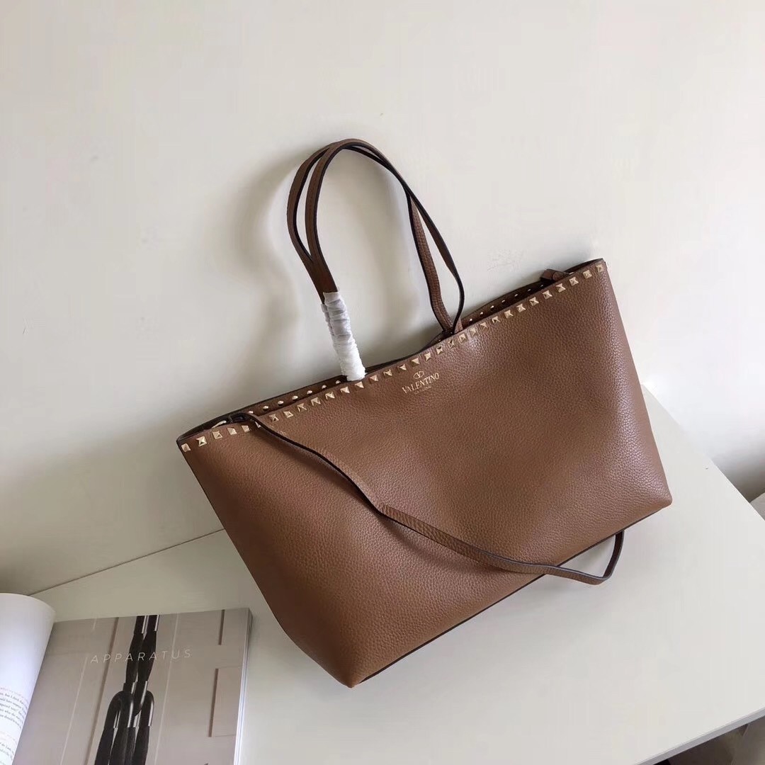 Valentino Rockstud Large Shopping Bag In Brown Leather  217