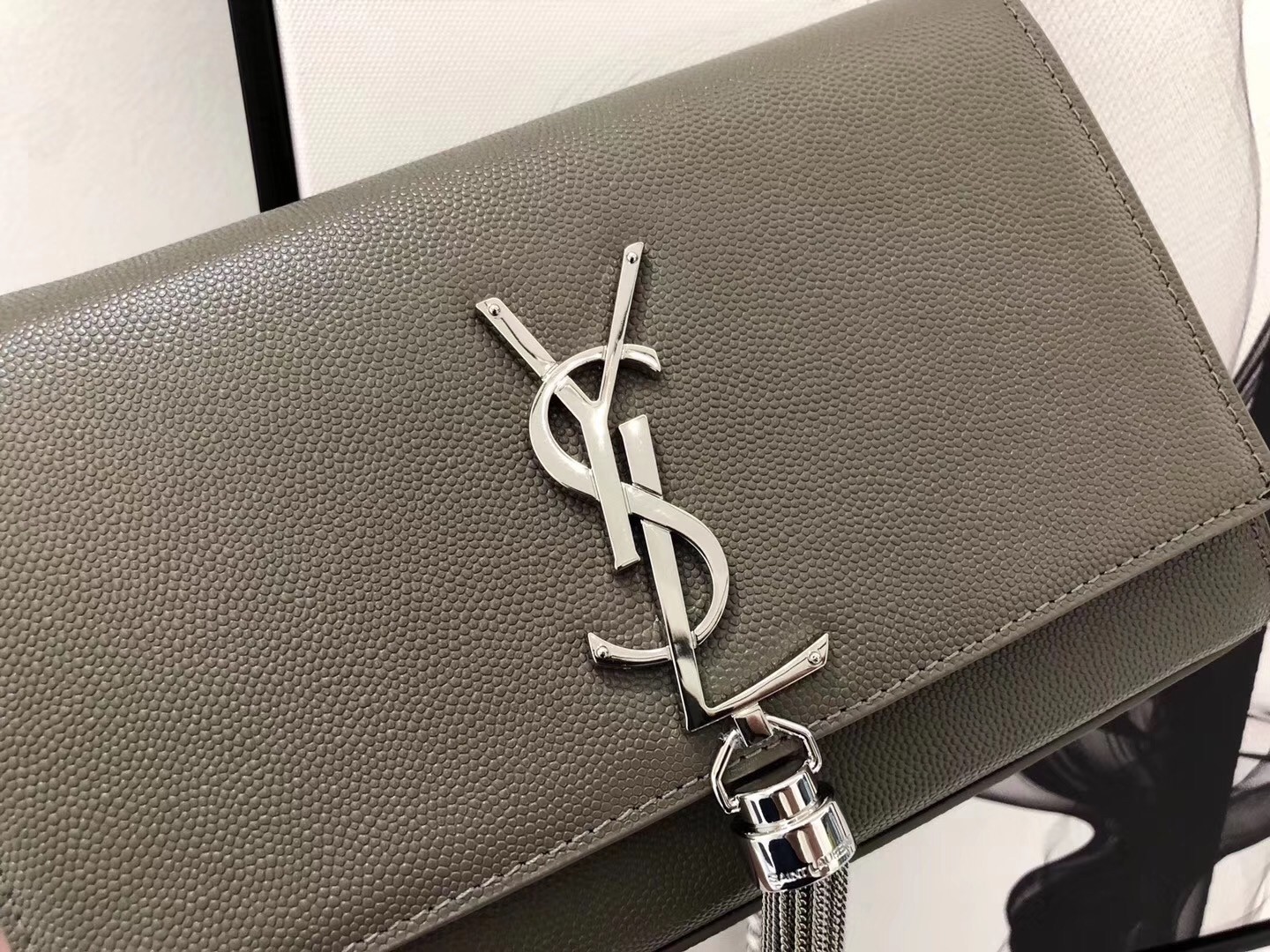 Saint Laurent Small Kate Tassel Bag In Grey Grained Leather 921