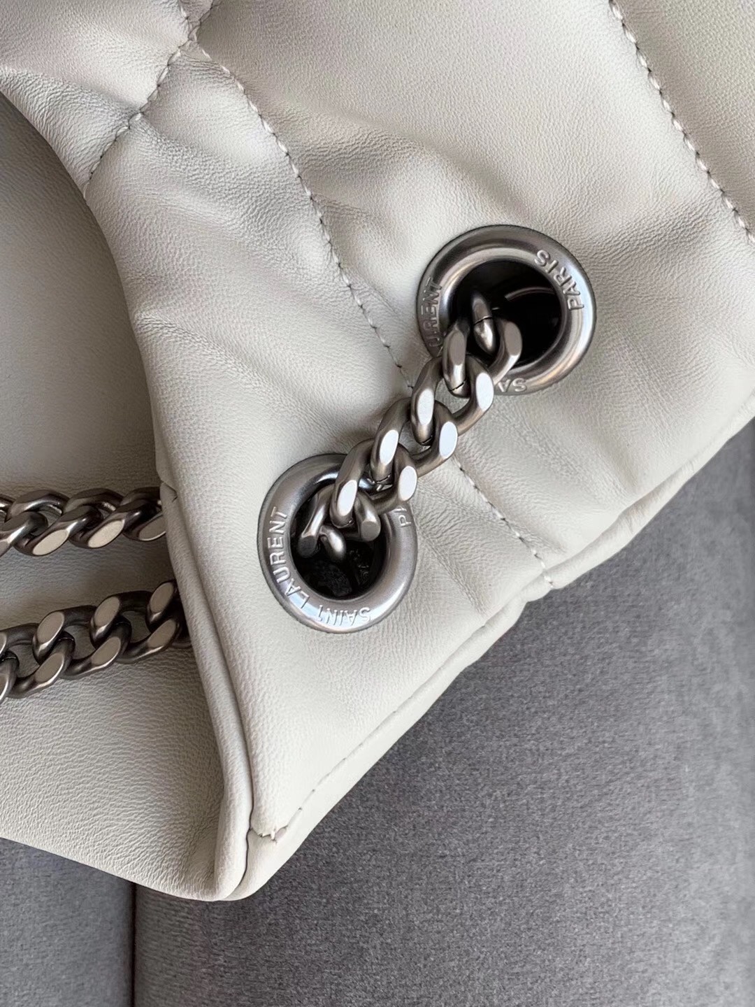 Saint Laurent Loulou Puffer Small Bag In White Lambskin 198