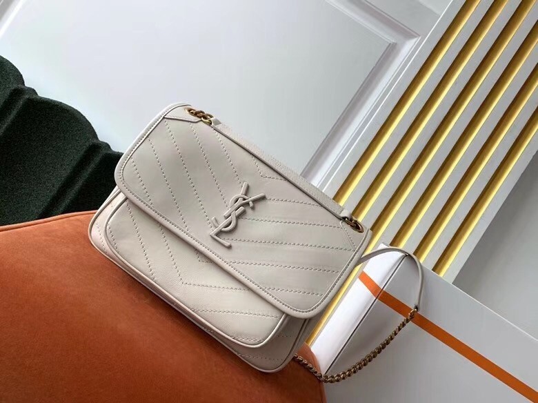 Saint Laurent Niki Medium Bag In White Lambskin 113