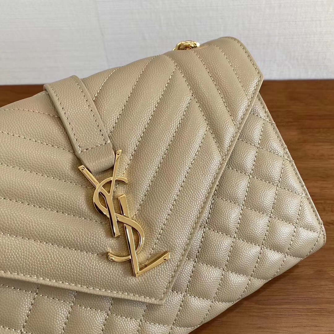 Saint Laurent Medium Envelope Bag In Beige Grained Leather 131