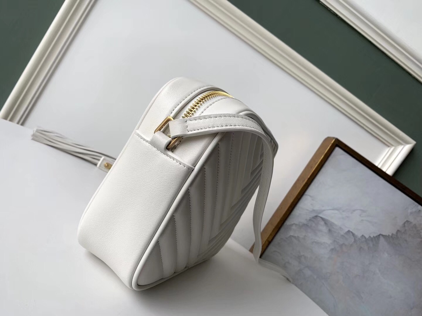 Saint Laurent Lou Camera Bag In White Leather 459