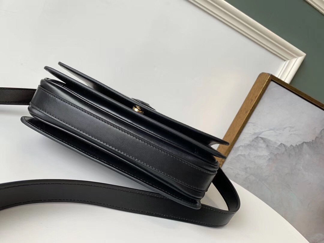 Saint Laurent LE 61 Medium Saddle Bag In Black Leather 127