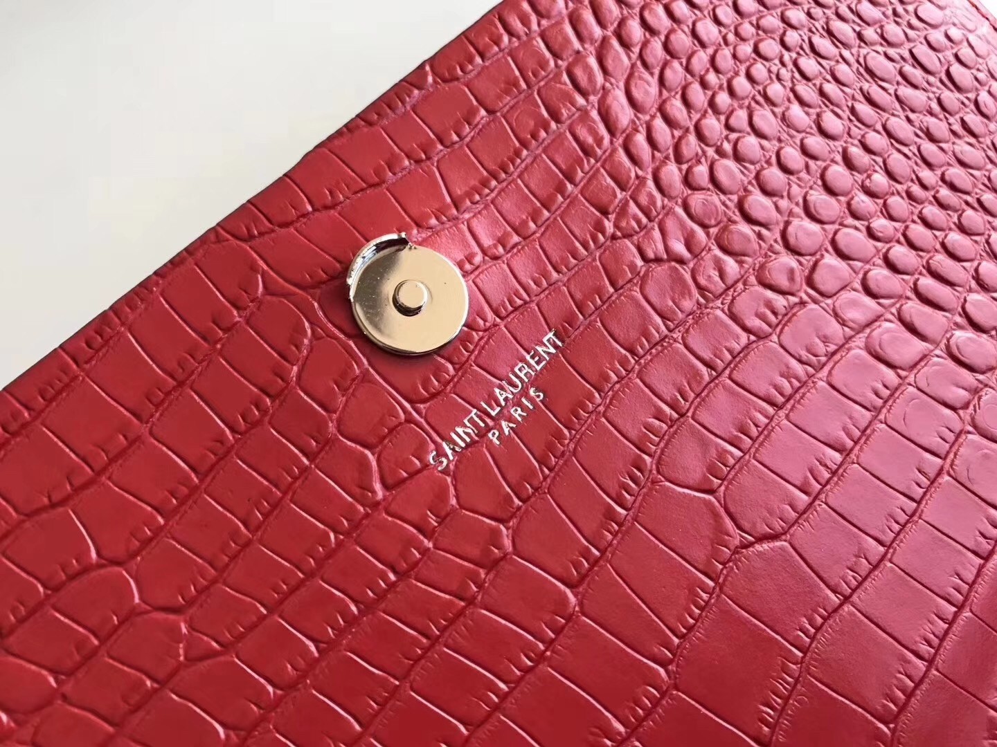 Saint Laurent Medium Kate Bag With Tassel In Red Croc-Embossed Leather 763