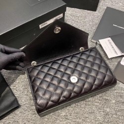 Saint Laurent Small Envelope Bag In Noir Grained Leather 071