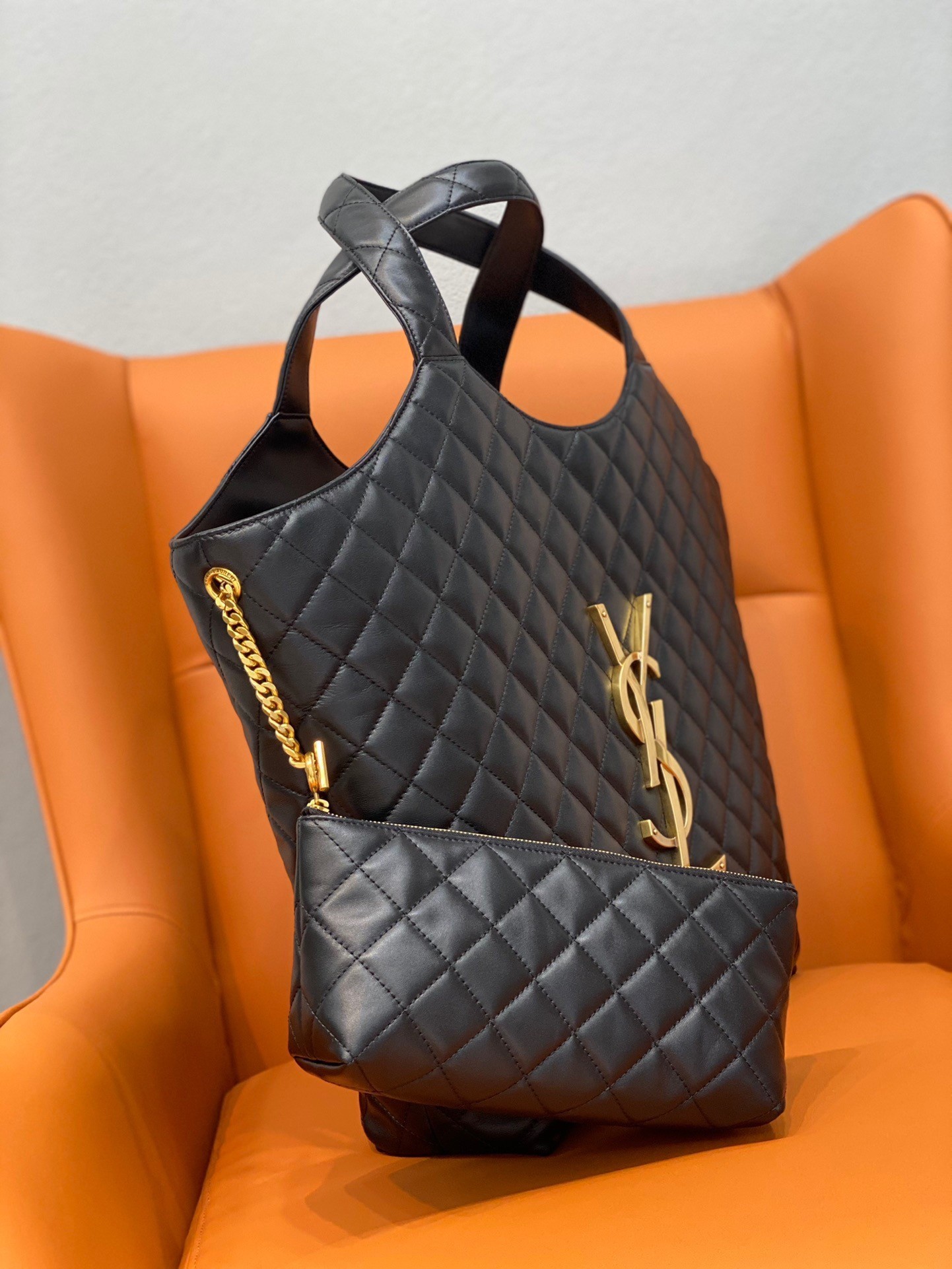 Saint Laurent Icare Maxi Shopping Bag In Black Quilted Lambskin 808