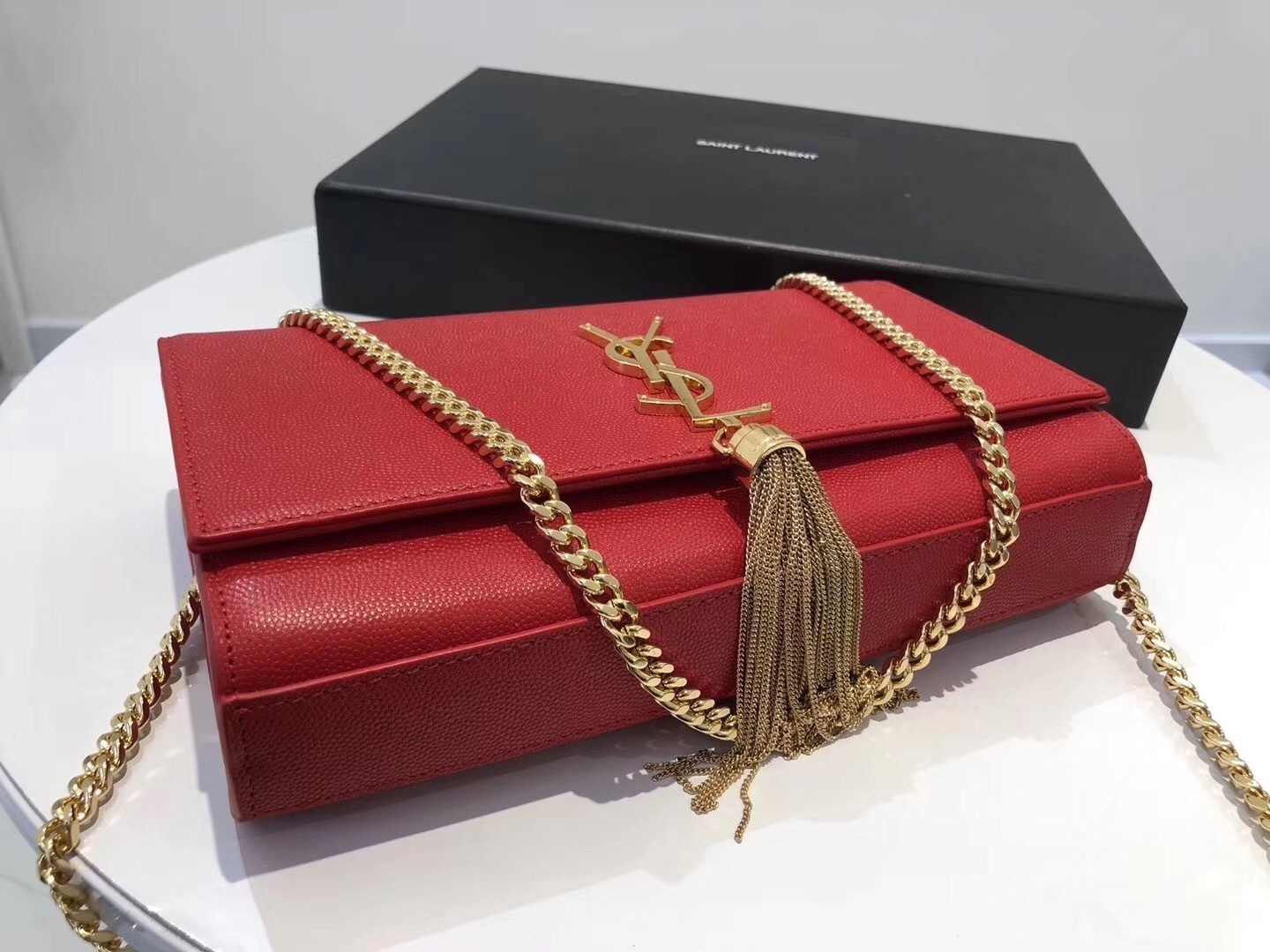 Saint Laurent Medium Kate Bag With Tassel In Red Grained Leather 996